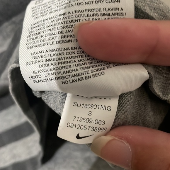 NIKE F.C. T-SHIRT SIDELINE DARK GREY HEATHER/BLACK SIZE S - Picture 5 of 7